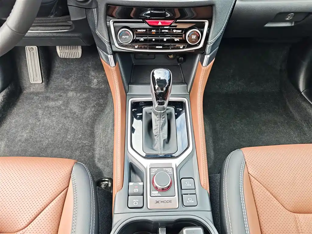 Subaru Forester 2023 — фото 15