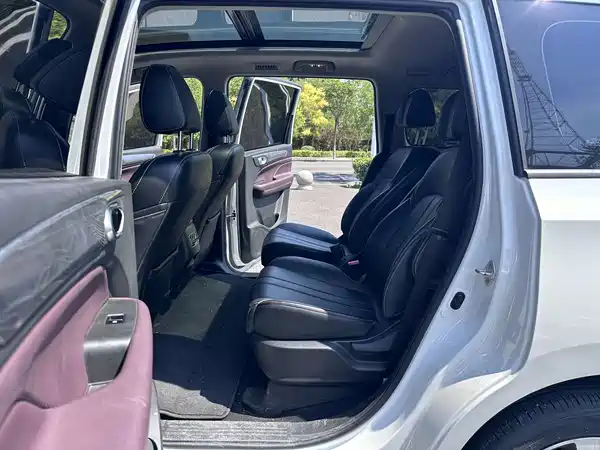 GAC Trumpchi M6 2023
