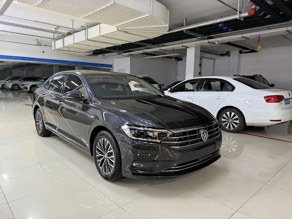 Volkswagen Sagitar 2019
