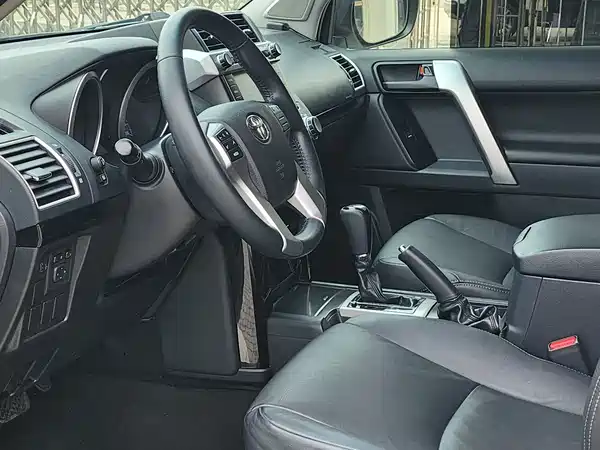 Toyota Prado 2016