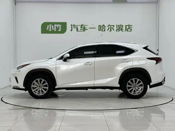 Lexus NX 2021