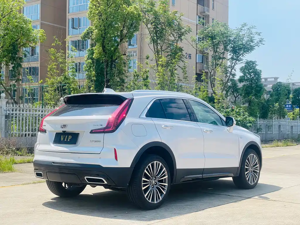 Cadillac XT4 2025 — фото 7