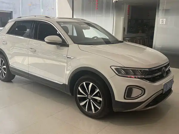 Volkswagen T-Roc 2024