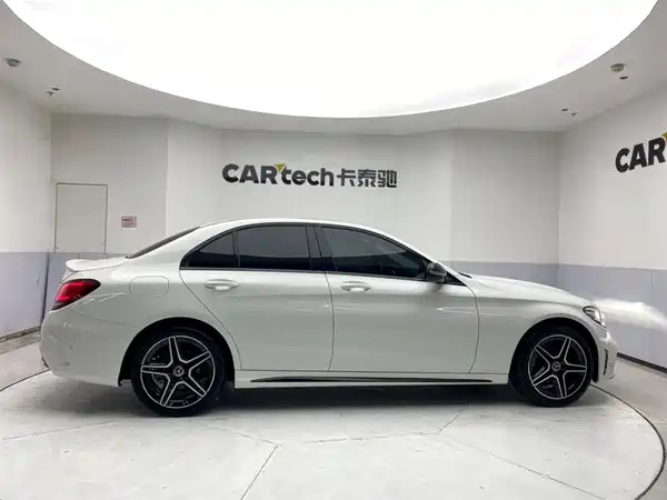Mercedes-Benz C-Class 2021