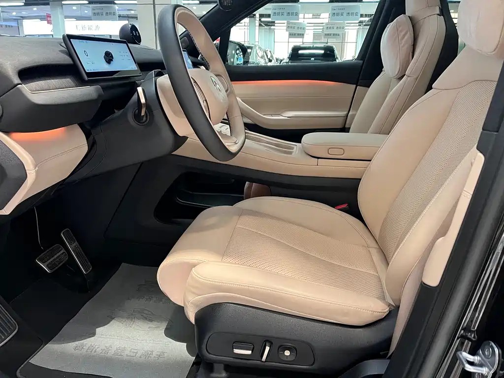 NIO EC7 2024