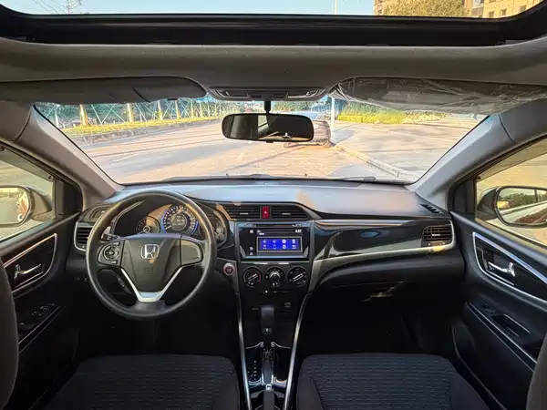 Honda Crider 2015