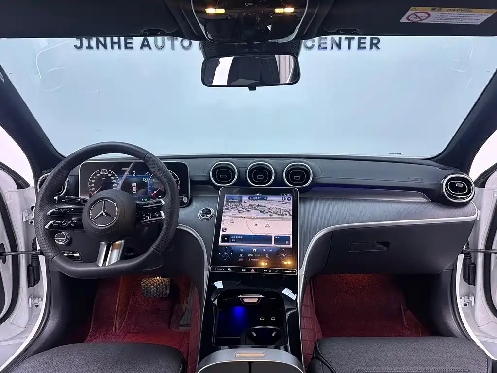 Mercedes-Benz C-Class 2024