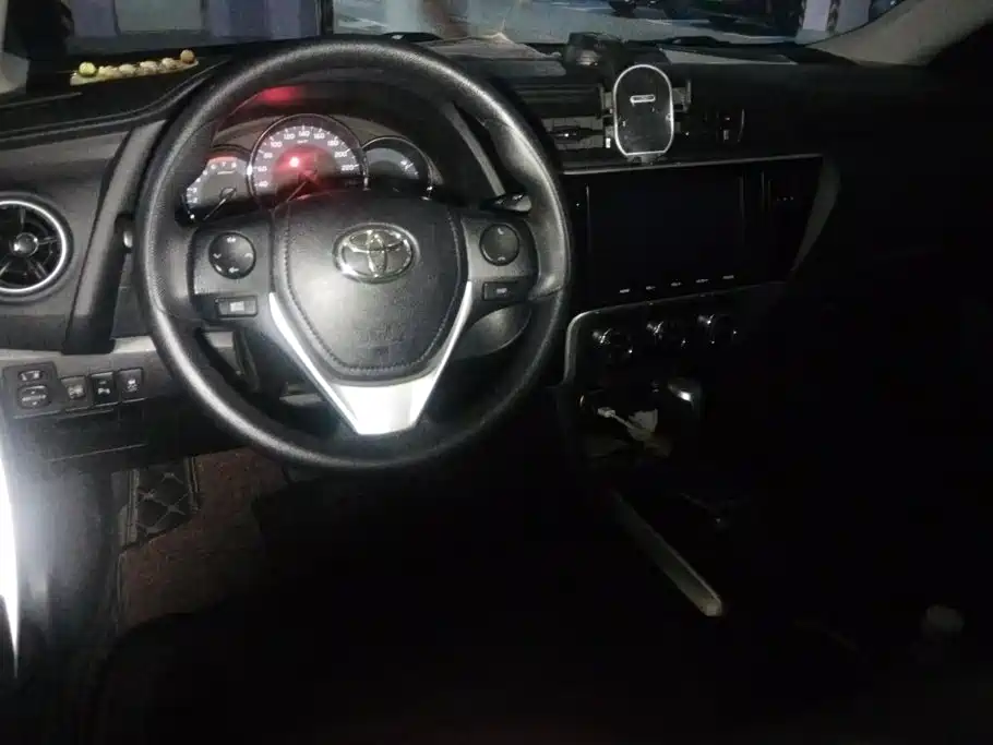Toyota Levin 2018 — фото 12