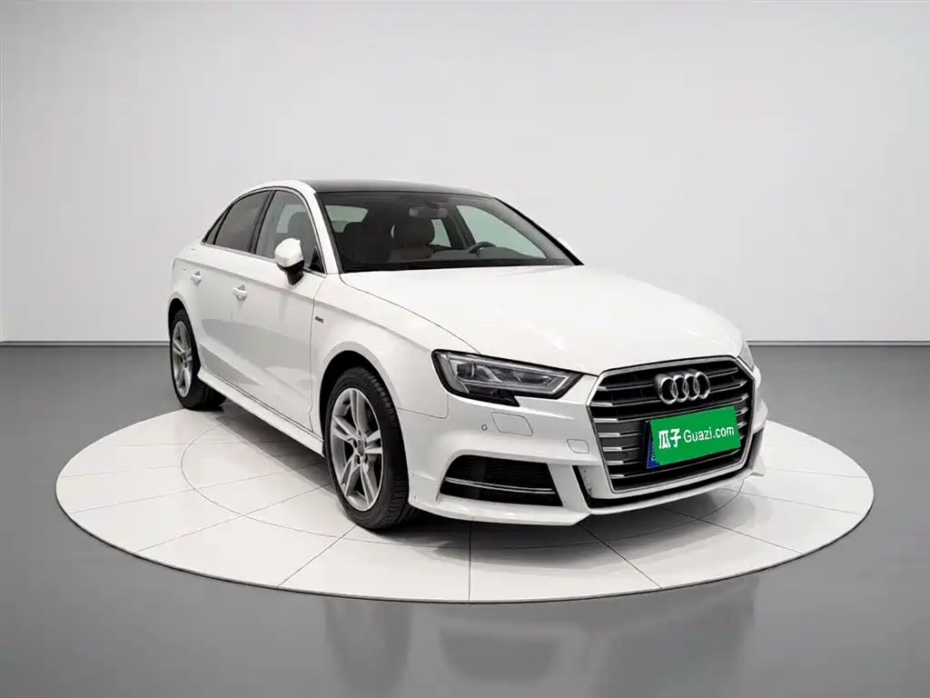 Audi A3 2021 — фото 3