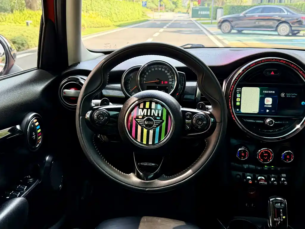 MINI MINI 2018