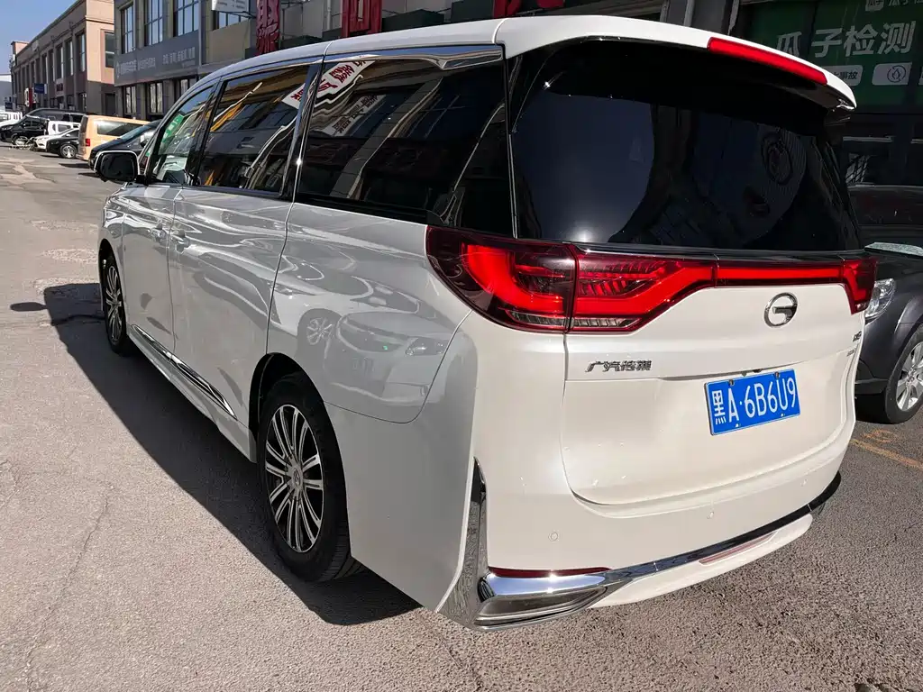 GAC Motor Trumpchi M8 2022 — фото 4
