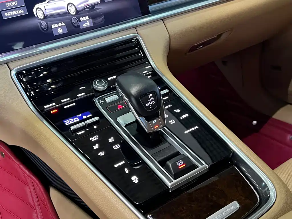 Porsche Panamera 2019 — фото 12