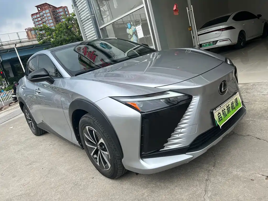 Lexus RZ 2023 — фото 3