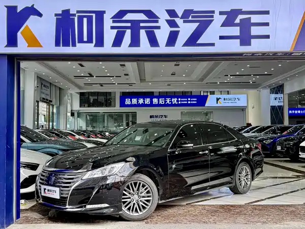 Toyota Crown 2017
