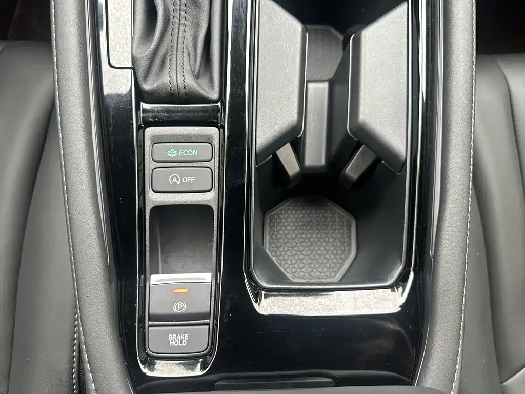 Honda Accord 2024 — фото 25