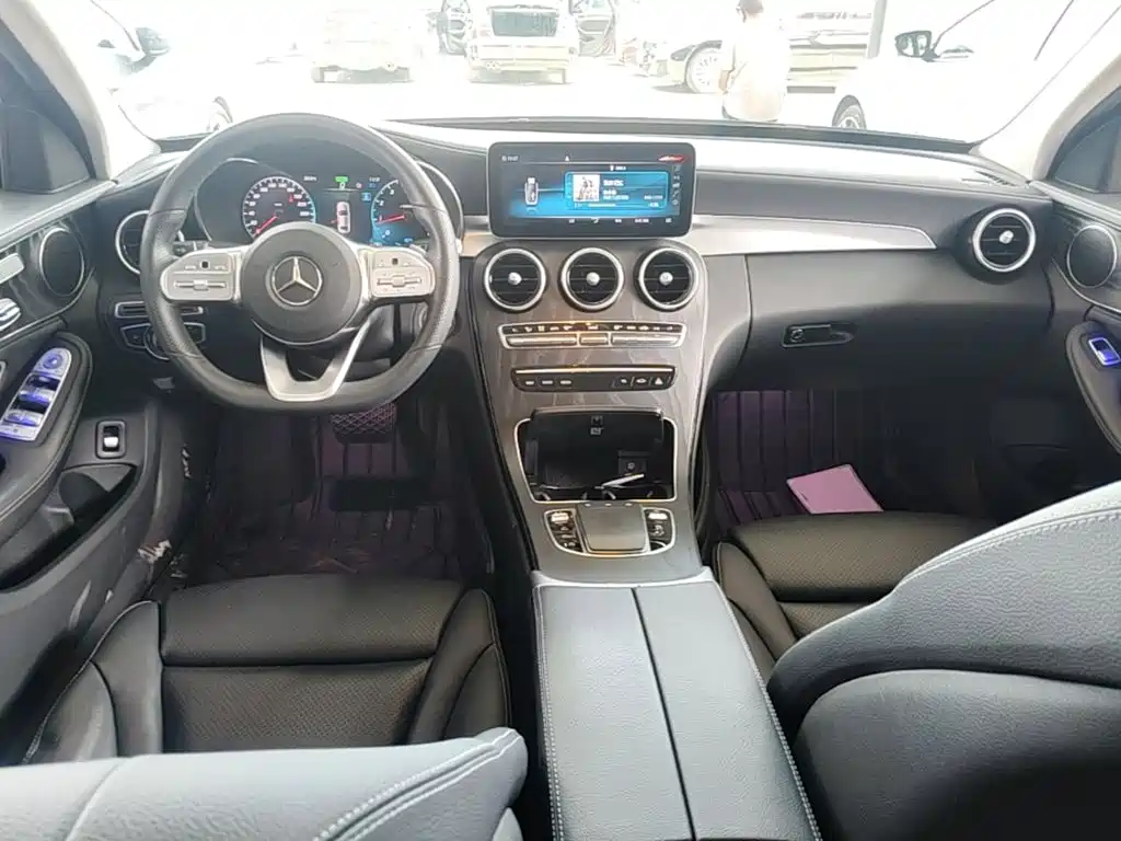 Mercedes-Benz C-Class 2020 — фото 10