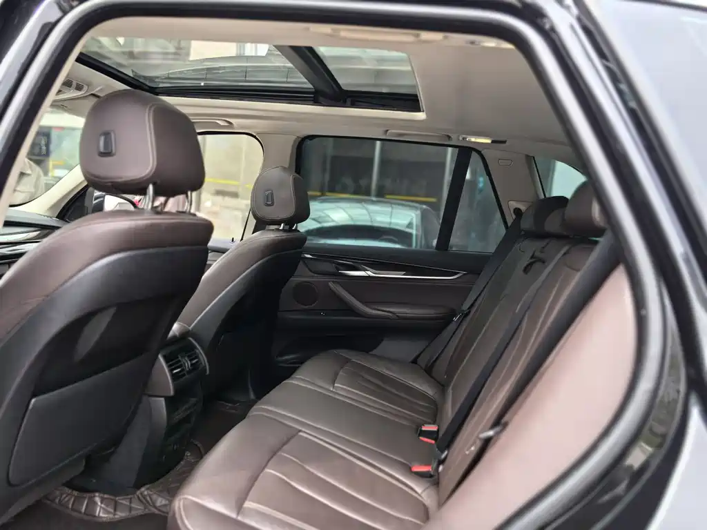 BMW X5 2018 — фото 16