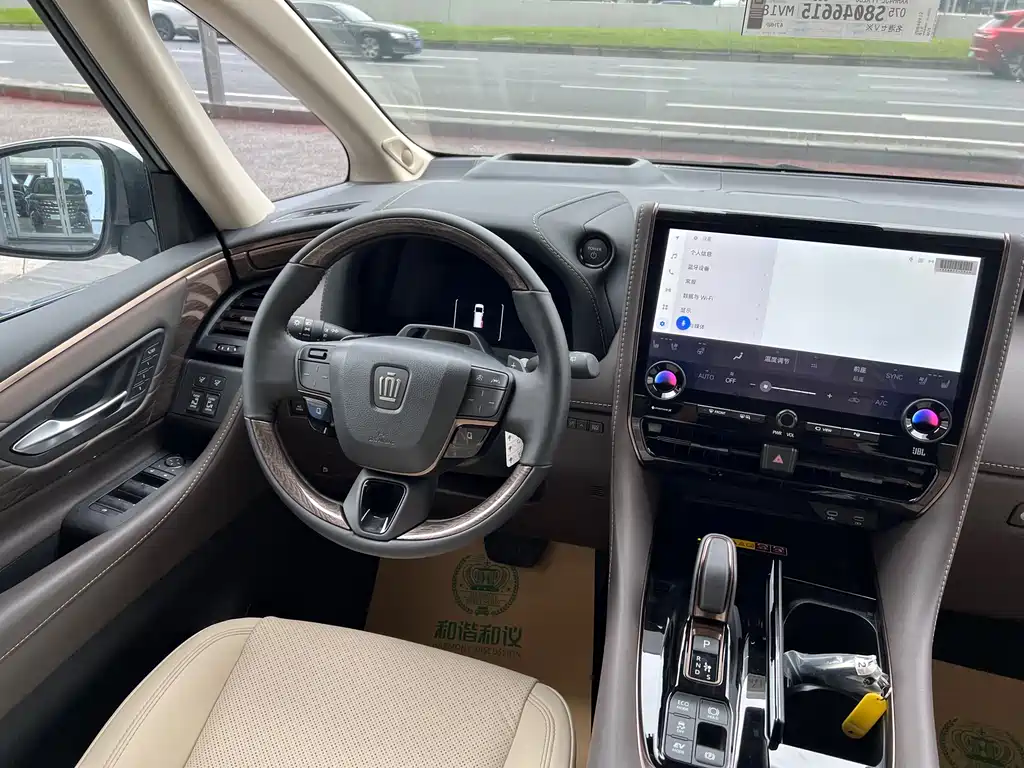 Toyota Vellfire — фото 18