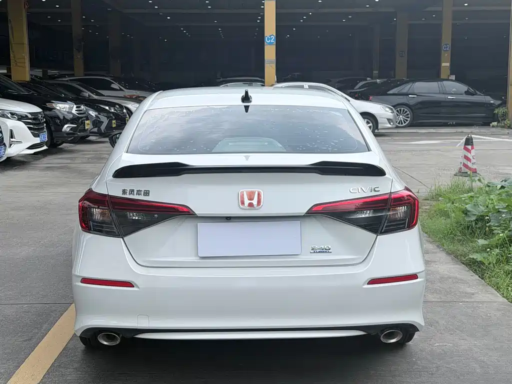 Honda Civic 2022 — фото 12