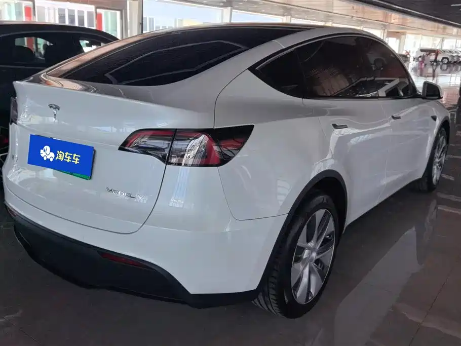 Tesla Model Y 2022 — фото 3