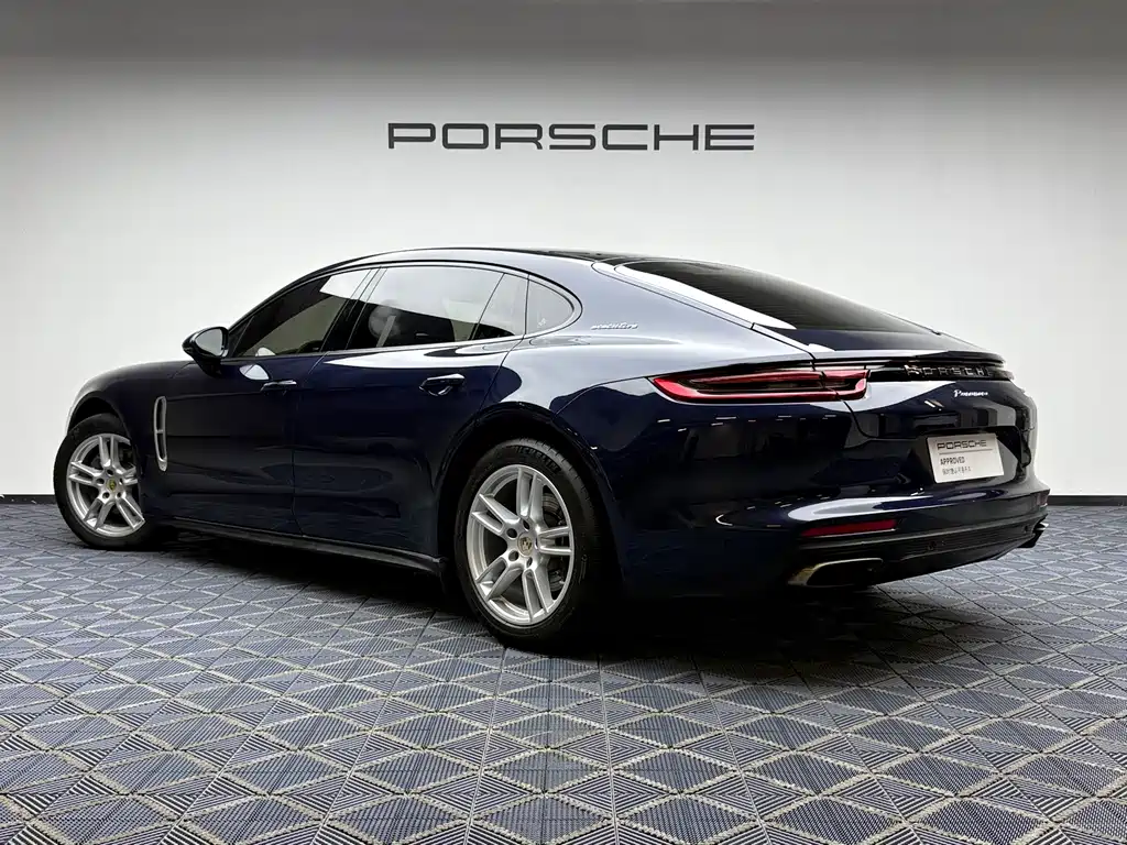 Porsche Panamera 2020 — фото 9