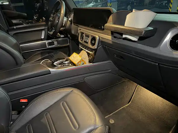 Mercedes-Benz G-Class 2023