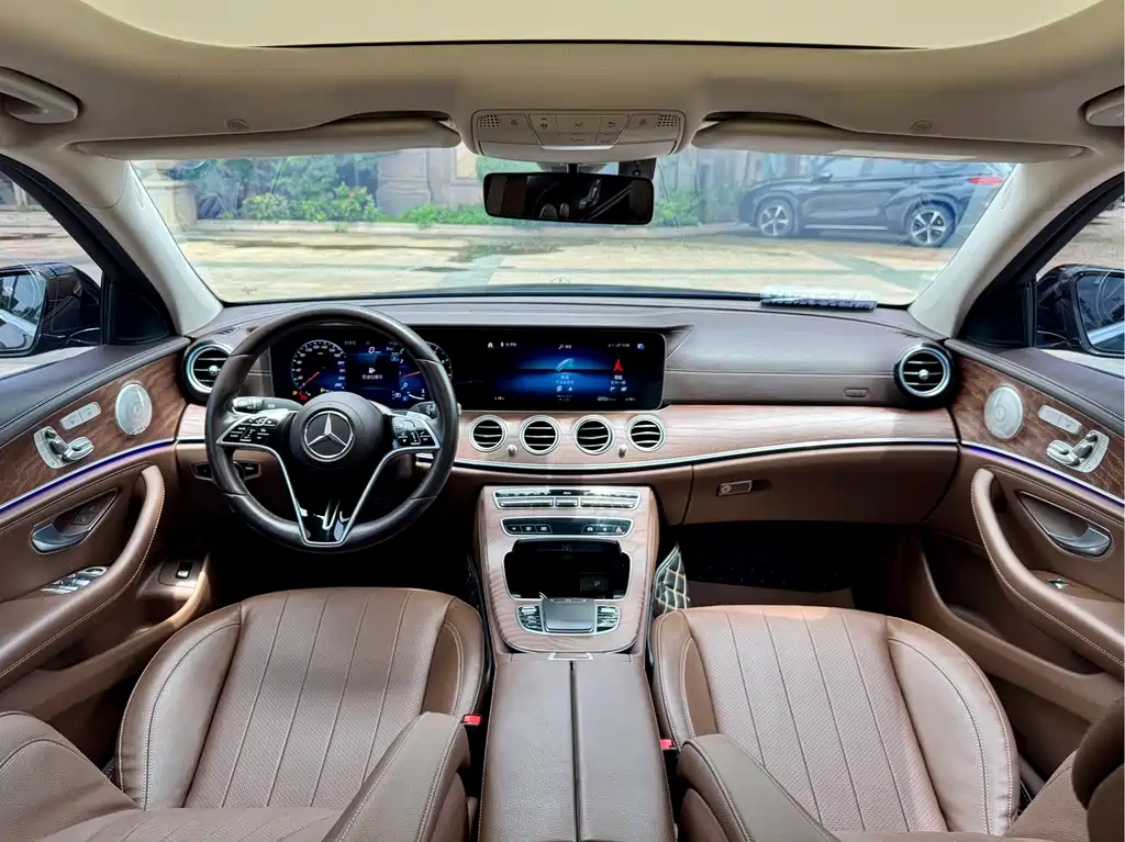 Mercedes-Benz E-Class 2023