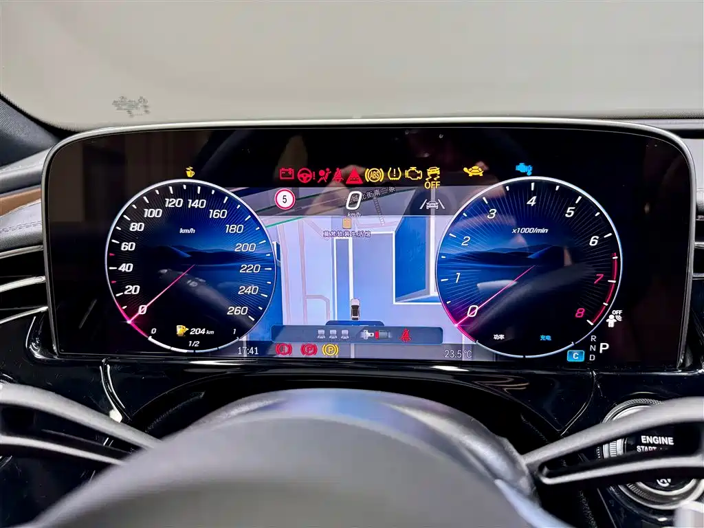 Mercedes-Benz E-Class 2024 — фото 17