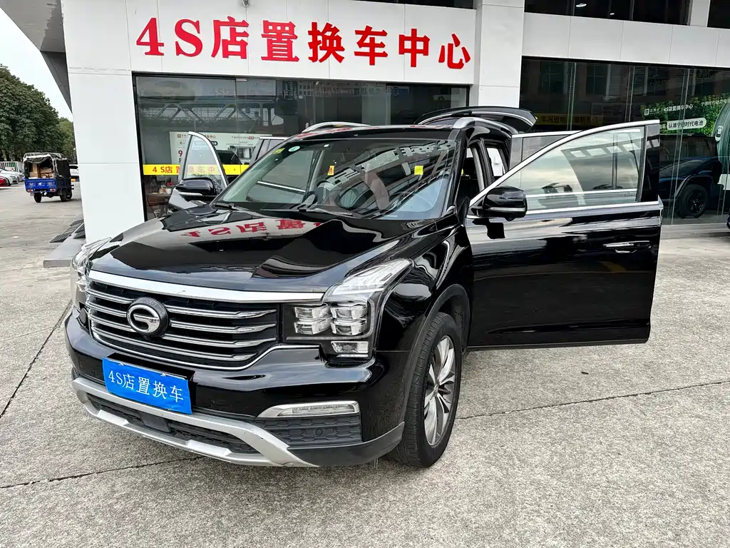 GAC Motor Trumpchi GS8 2017 — фото 21