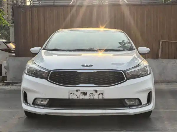 Kia K3 2016