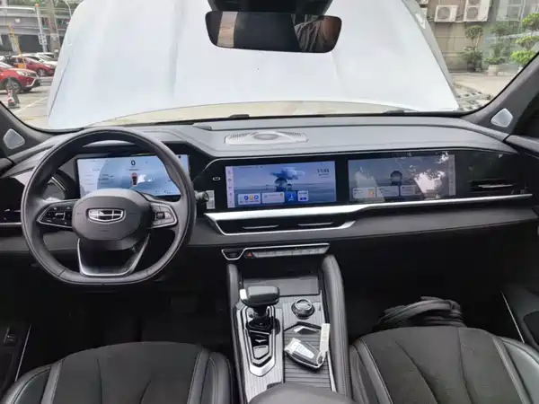 Geely Xingyue L 2024