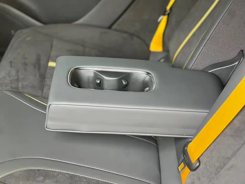 Xiaomi SU7 Ultra 2025 — фото 23