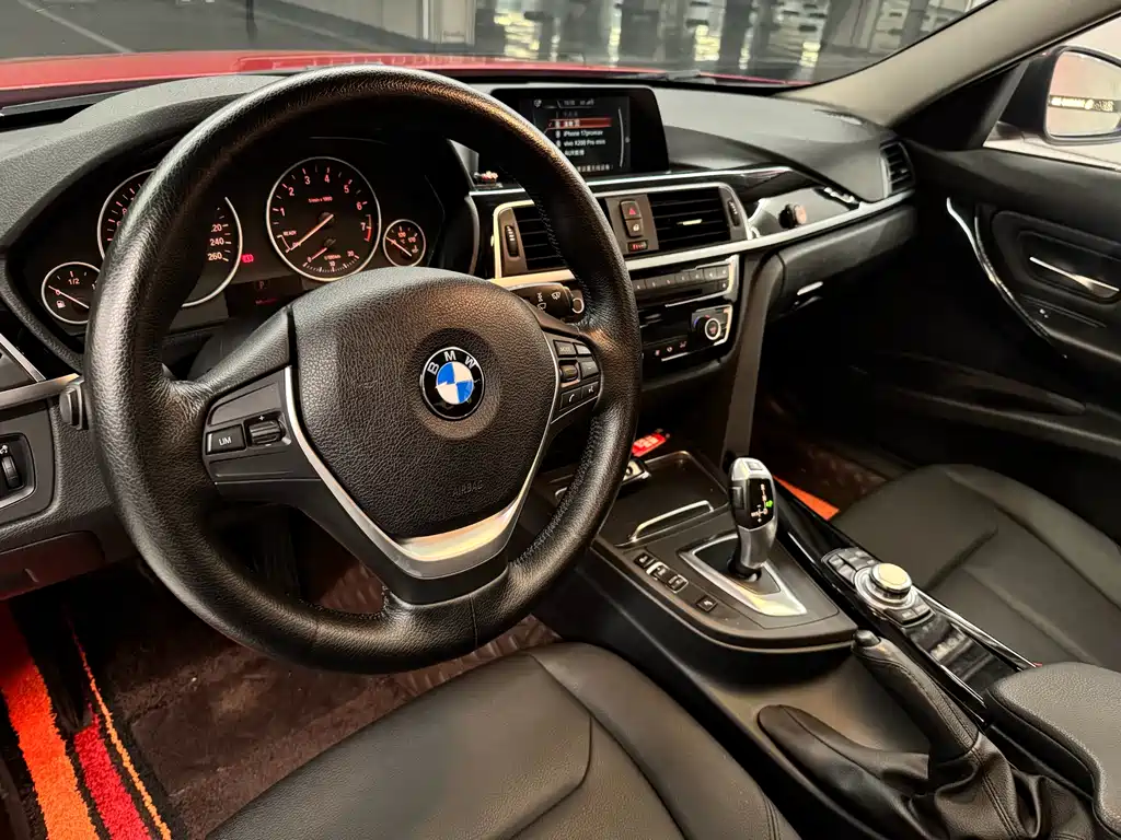 BMW 3 Series 2016 — фото 9