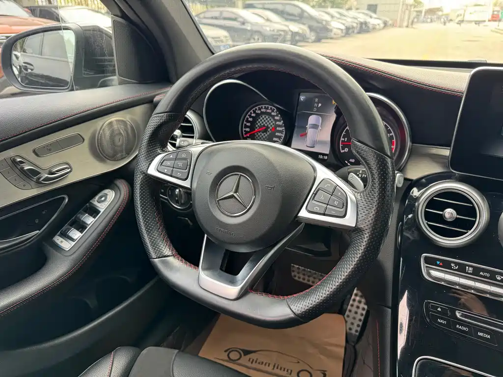 Mercedes-Benz GLC AMG 2017 — фото 12