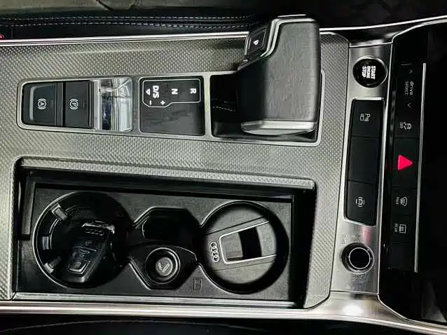 Audi A6L 2021 — фото 12