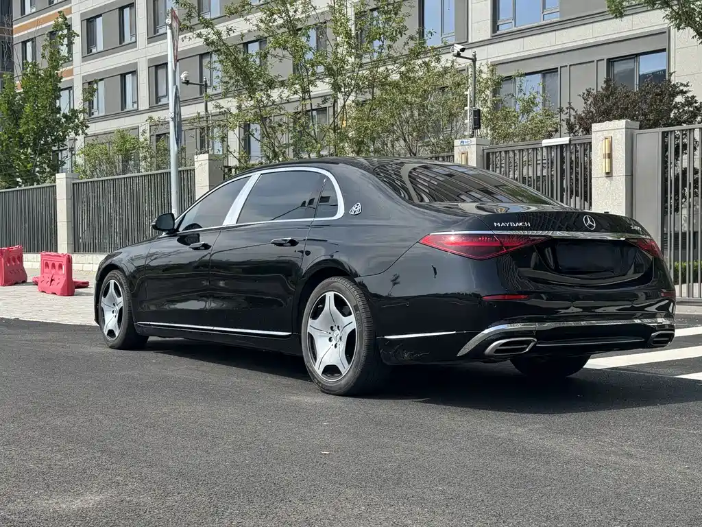 Mercedes-Benz Maybach S-Class 2022 — фото 8