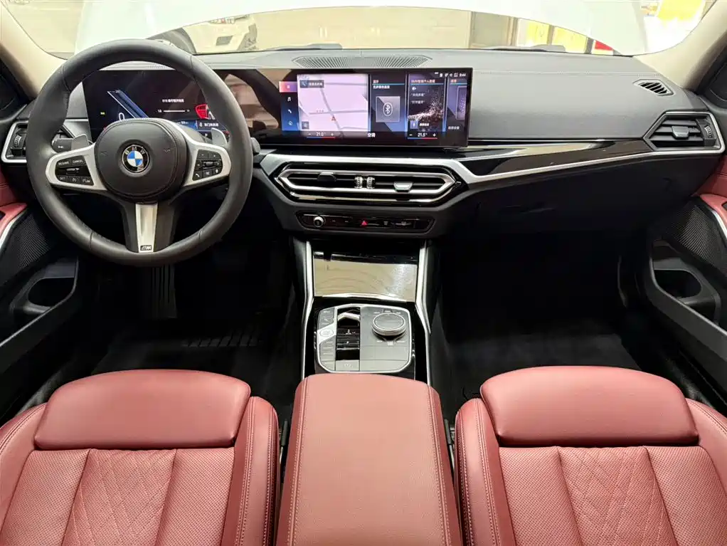 BMW 3 Series 2023 — фото 12