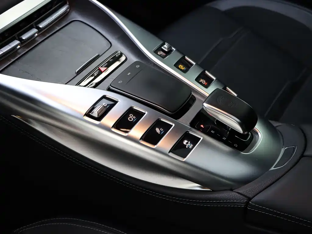Mercedes-Benz AMG GT 2020 — фото 17