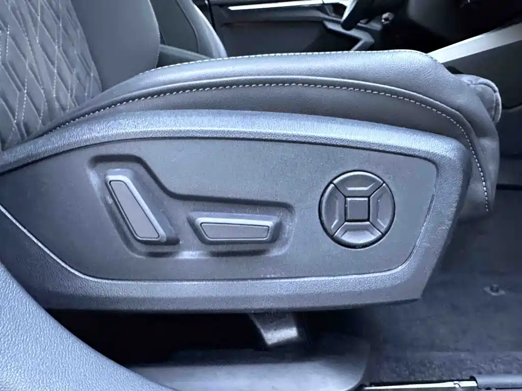 Audi A3 2022 — фото 14