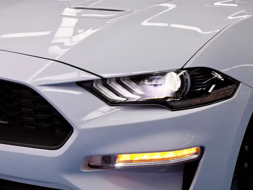 Ford Mustang 2020 — фото 4