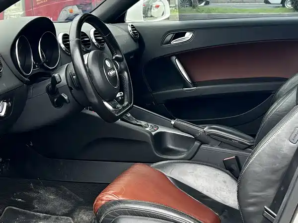 Audi TT 2011