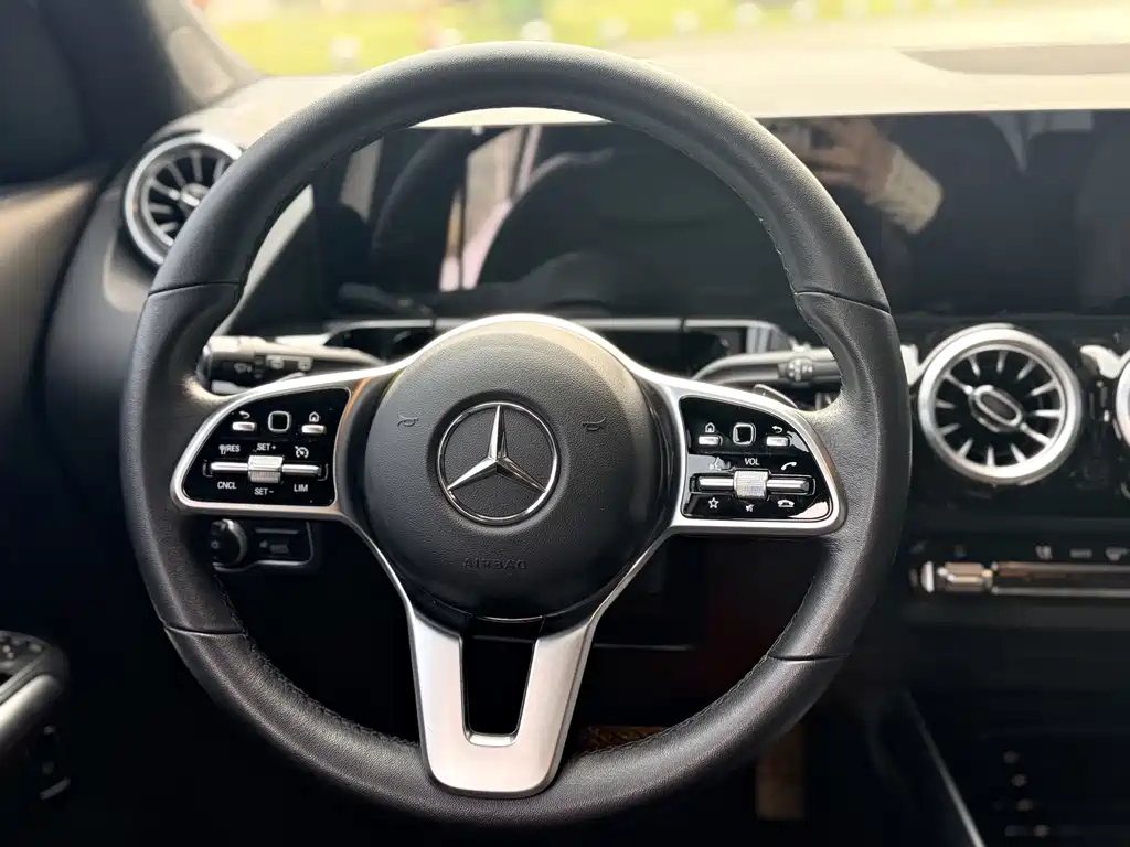 Mercedes-Benz GLA 2021 — фото 14