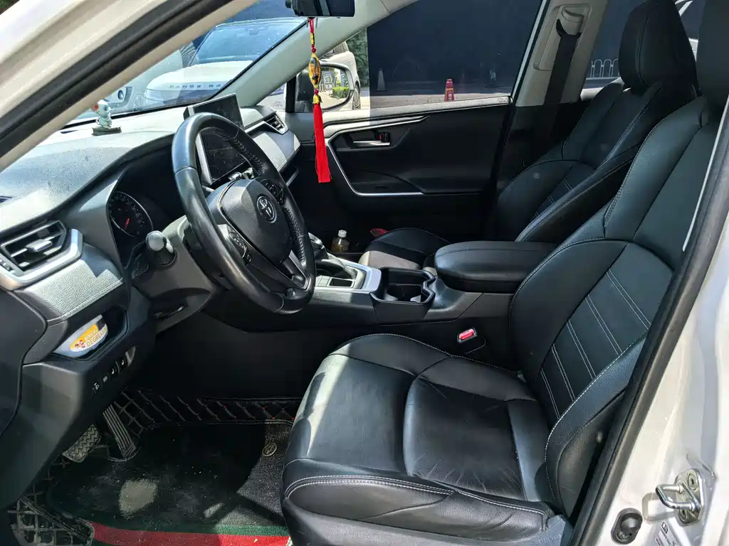 Toyota Wildlander 2021 — фото 10