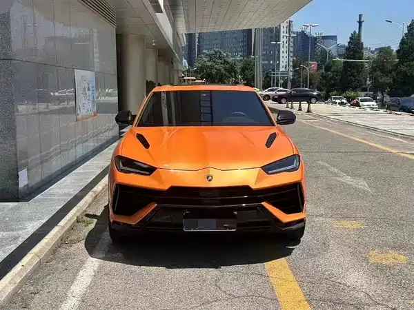 Lamborghini Urus 2023