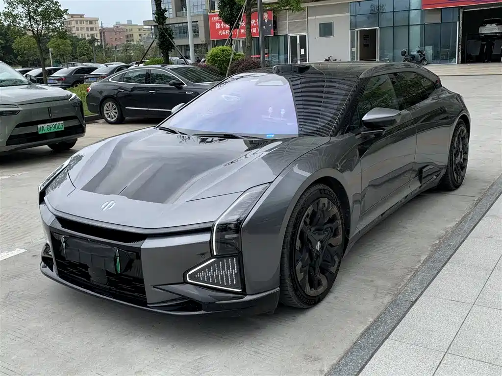 HiPhi Z 2023