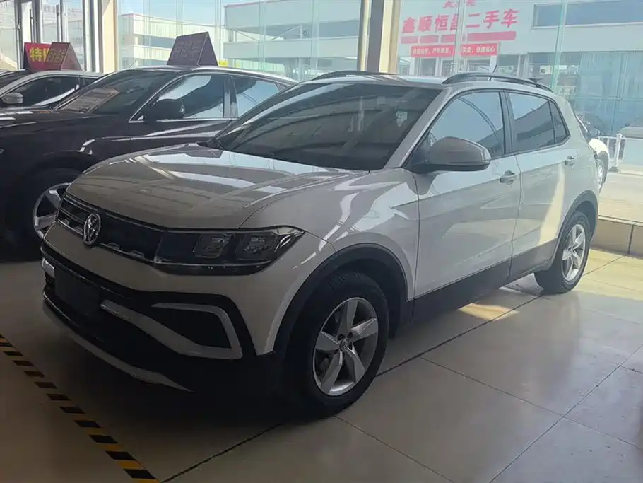 Volkswagen T-Cross 2020 — фото 1