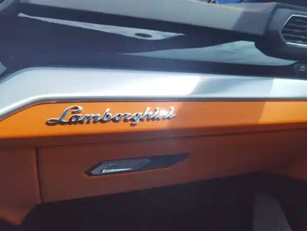 Lamborghini Urus 2025