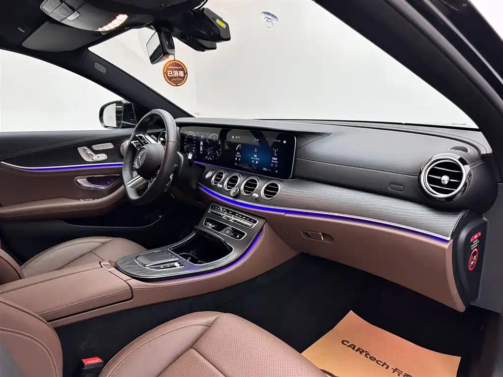 Mercedes-Benz E-Class 2023 — фото 11
