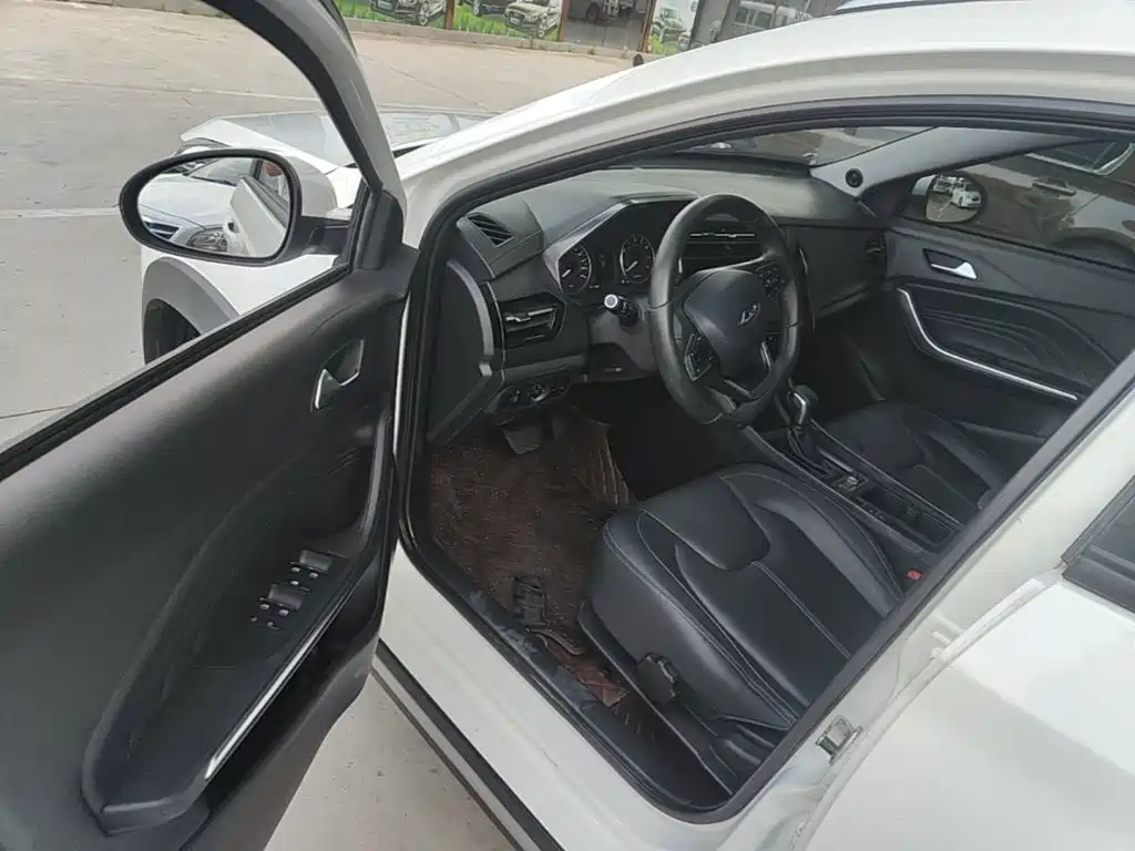 Chery Tiggo 3x 2021 — фото 16