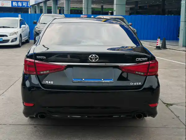 Toyota Crown 2018